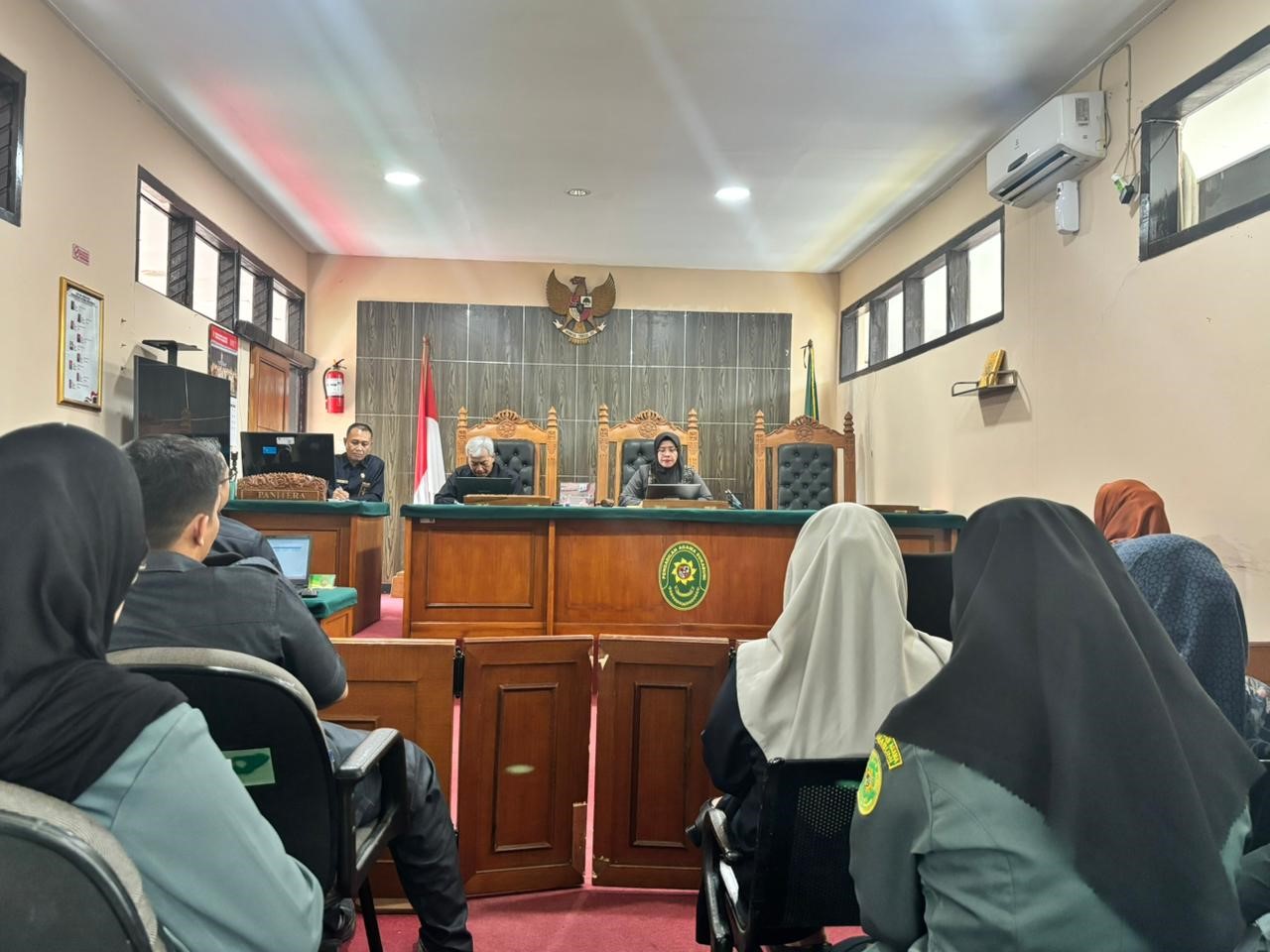 rapat mediasi